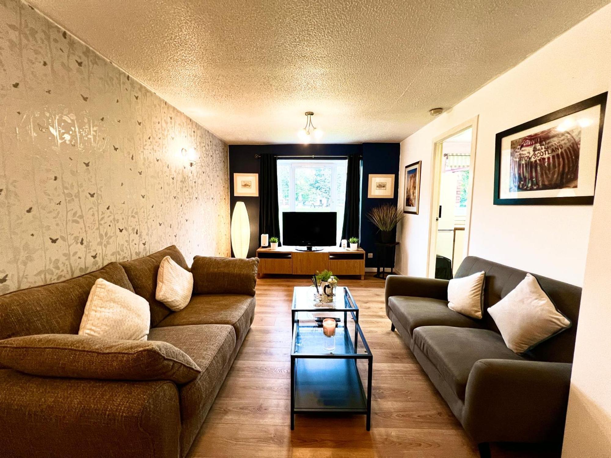 Ground Floor Flat With Free Parking & Wifi Apartamento Glasgow Exterior foto