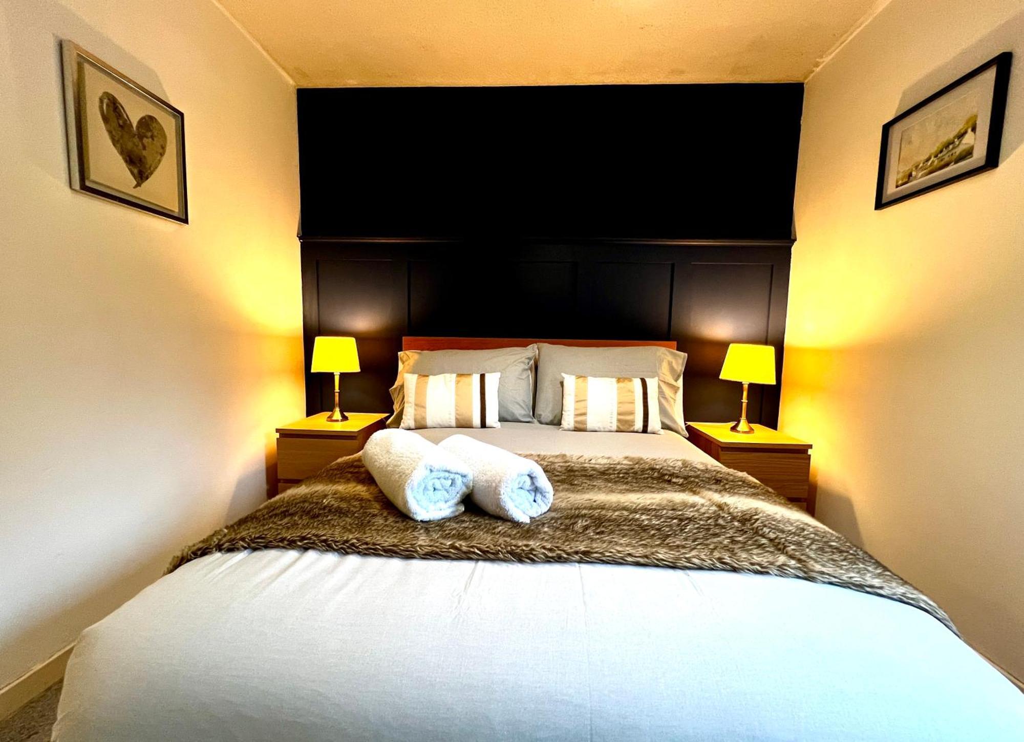 Ground Floor Flat With Free Parking & Wifi Apartamento Glasgow Exterior foto